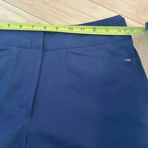 Tail Women’s Navy Blue Golf Shorts size 6 - Picture 5 of 9
